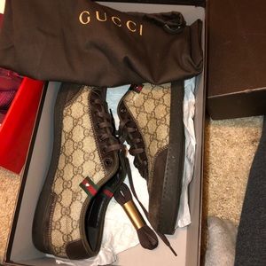 Men’s Gucci sneakers